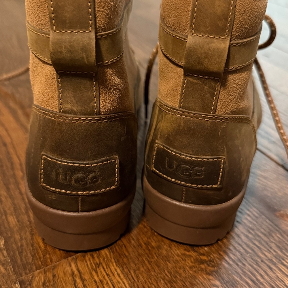UGG Greda Duck Boots - Picture 4 of 5